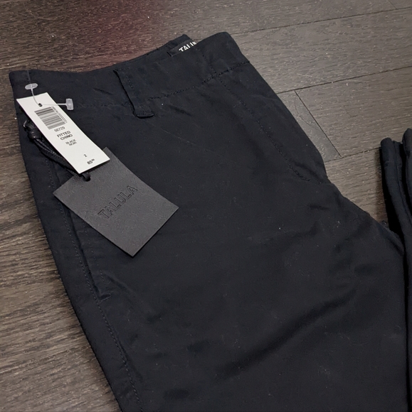 New With Tags Talula/Aritzia Black Chinos Size 2 with Pockets - Picture 2 of 3